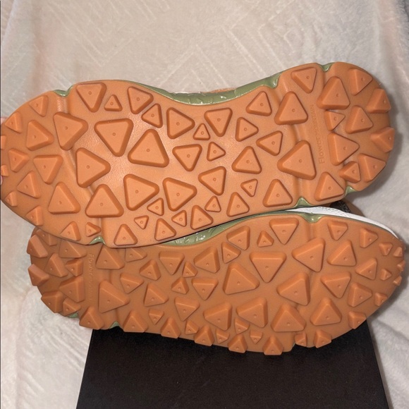 NWT Flower Mountain Yamano Uni Sneaker - Picture 13 of 14